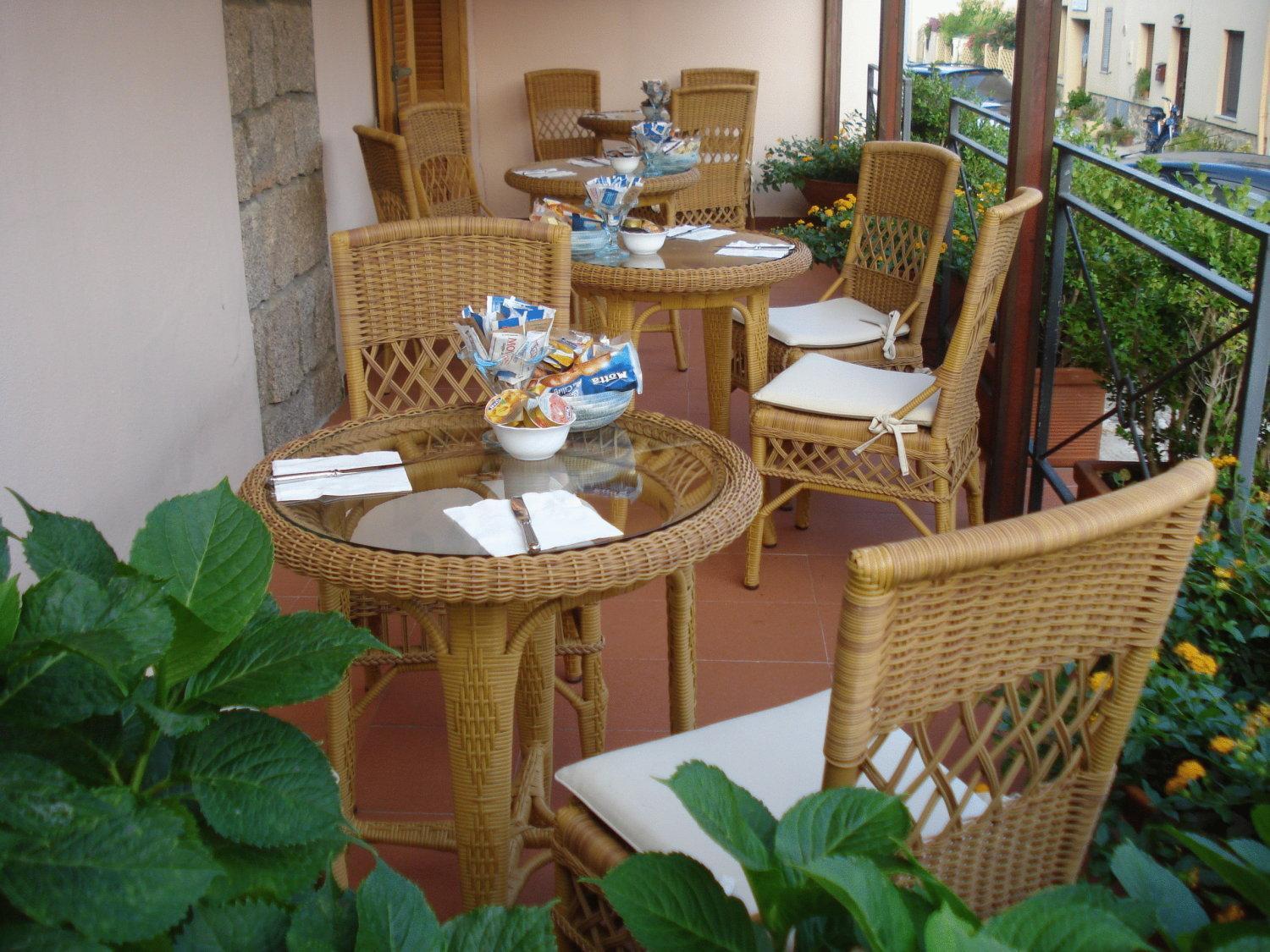 Hotel La Lampara Golfo Aranci Exterior photo